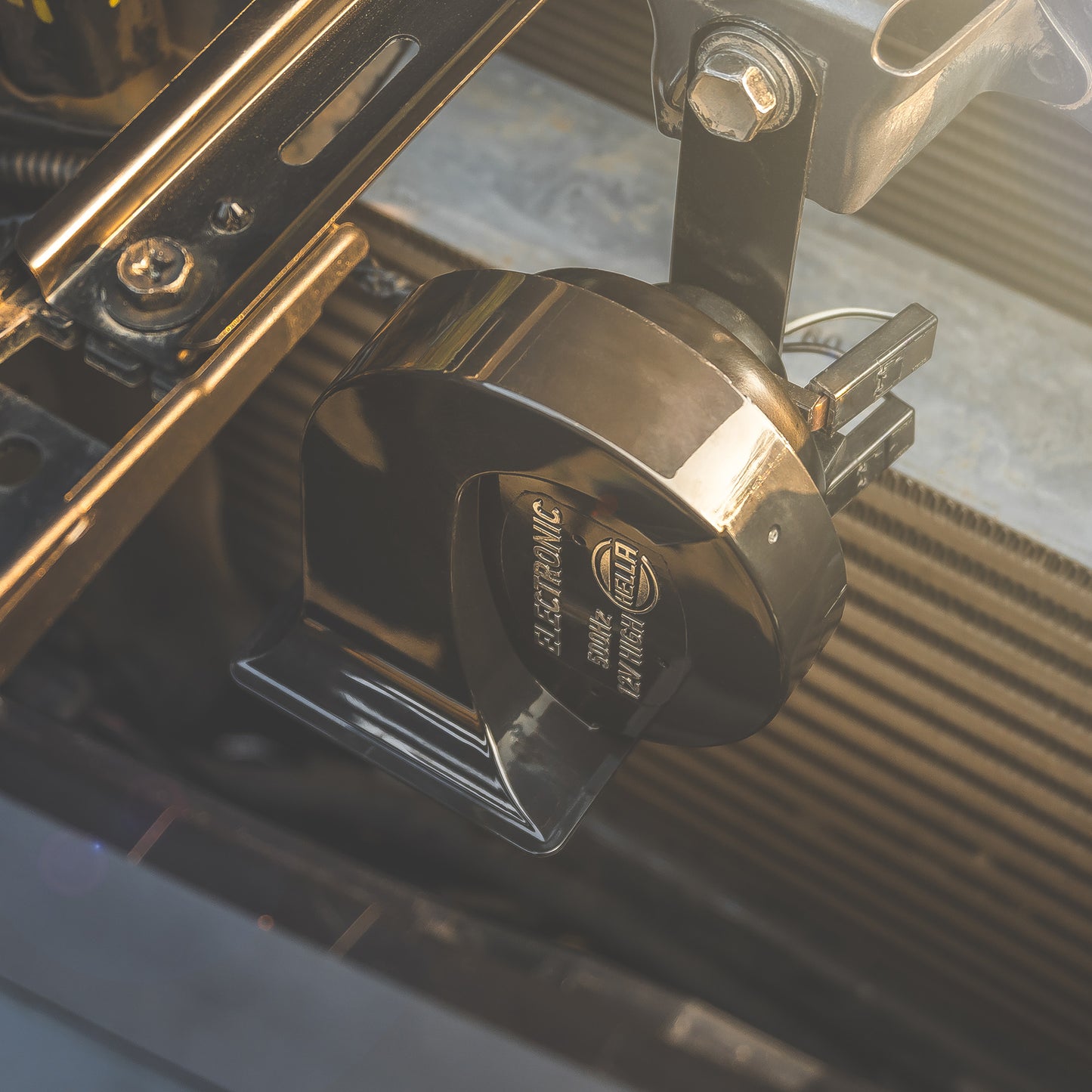 HELLA TE40 TRUMPET HORN (IP65)